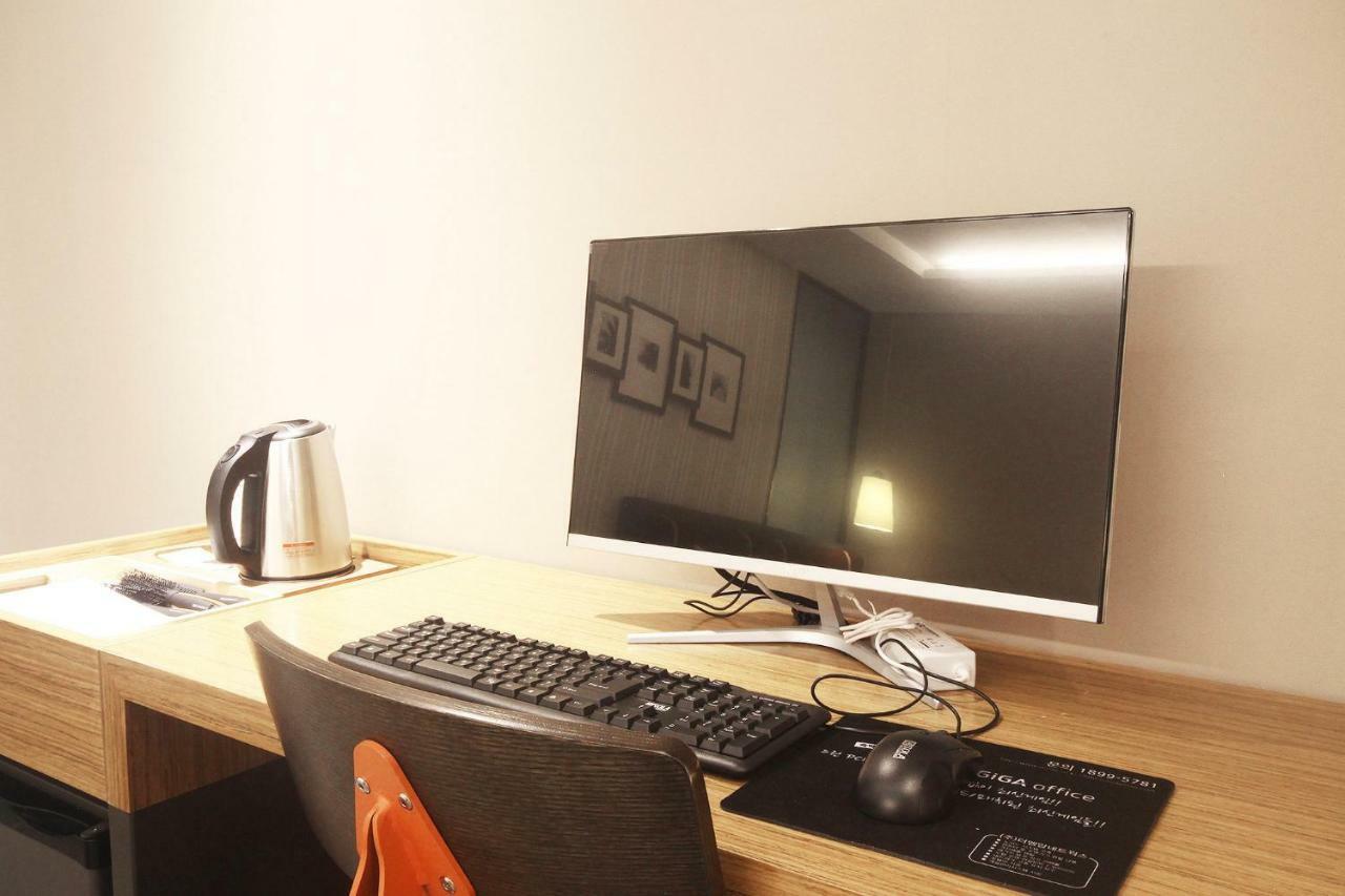 Brown Dot Hotel Seomyeon Busan Dış mekan fotoğraf