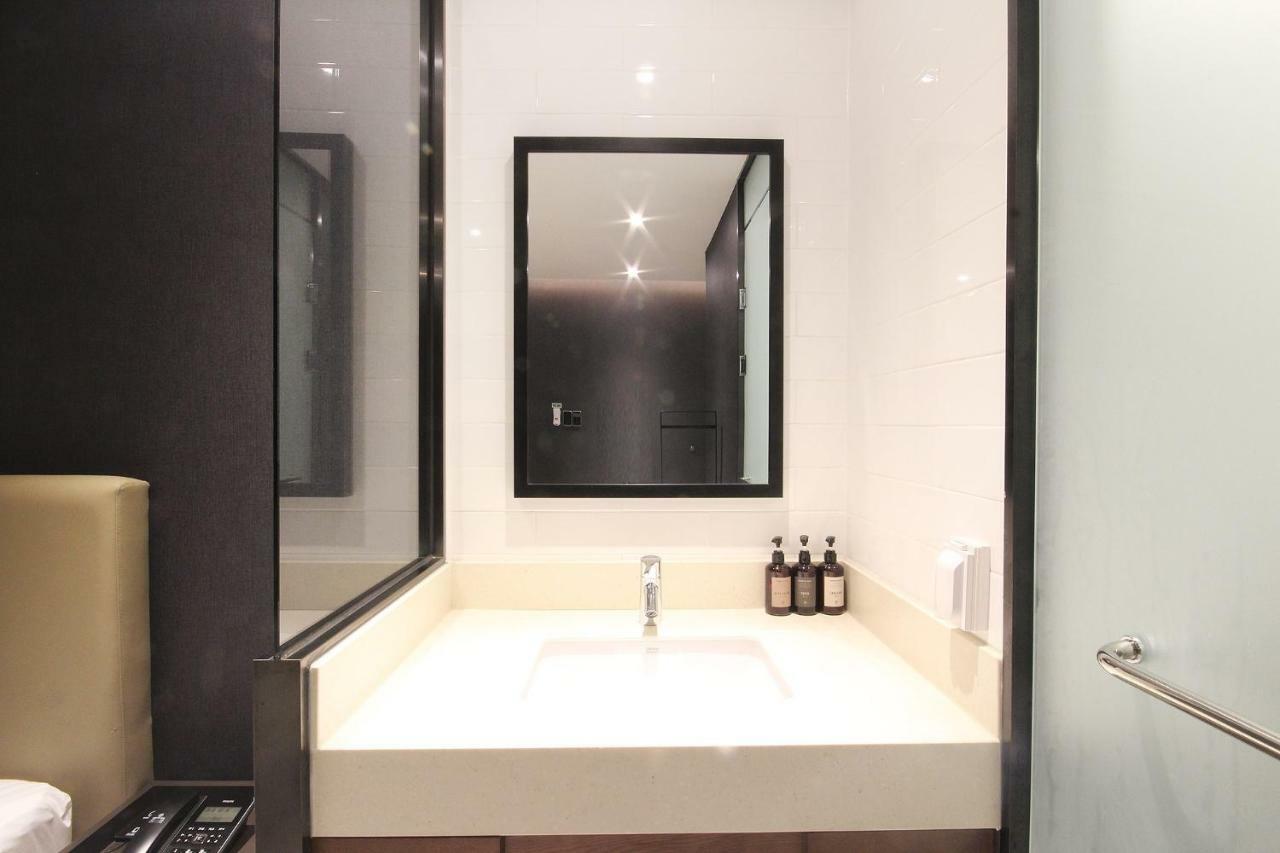 Brown Dot Hotel Seomyeon Busan Dış mekan fotoğraf