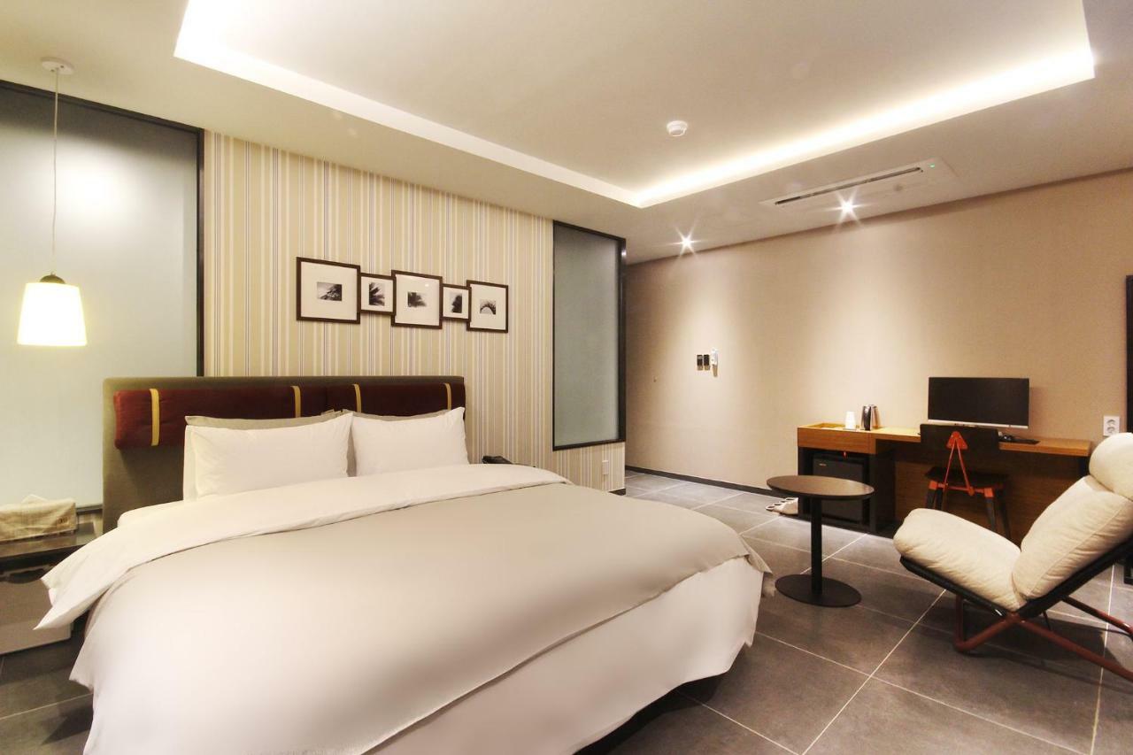 Brown Dot Hotel Seomyeon Busan Dış mekan fotoğraf