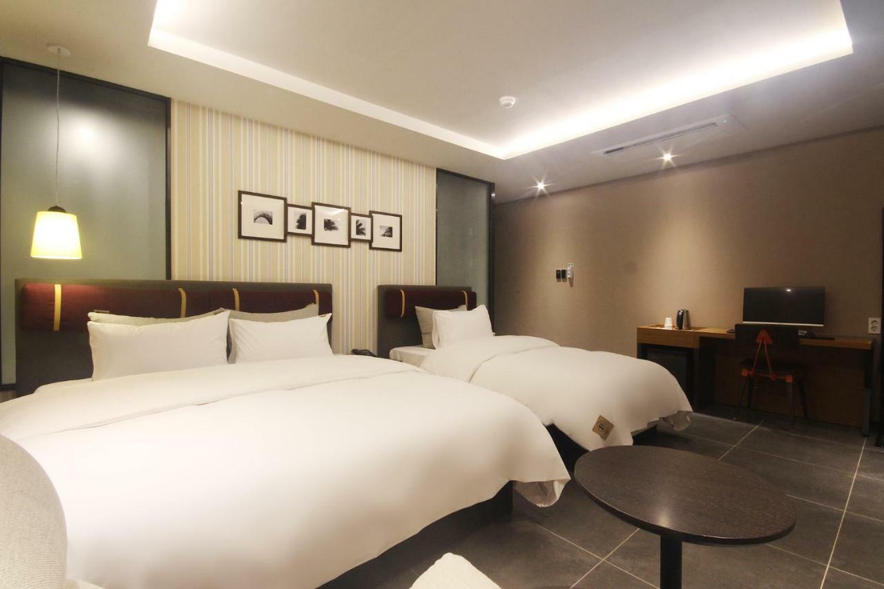 Brown Dot Hotel Seomyeon Busan Dış mekan fotoğraf