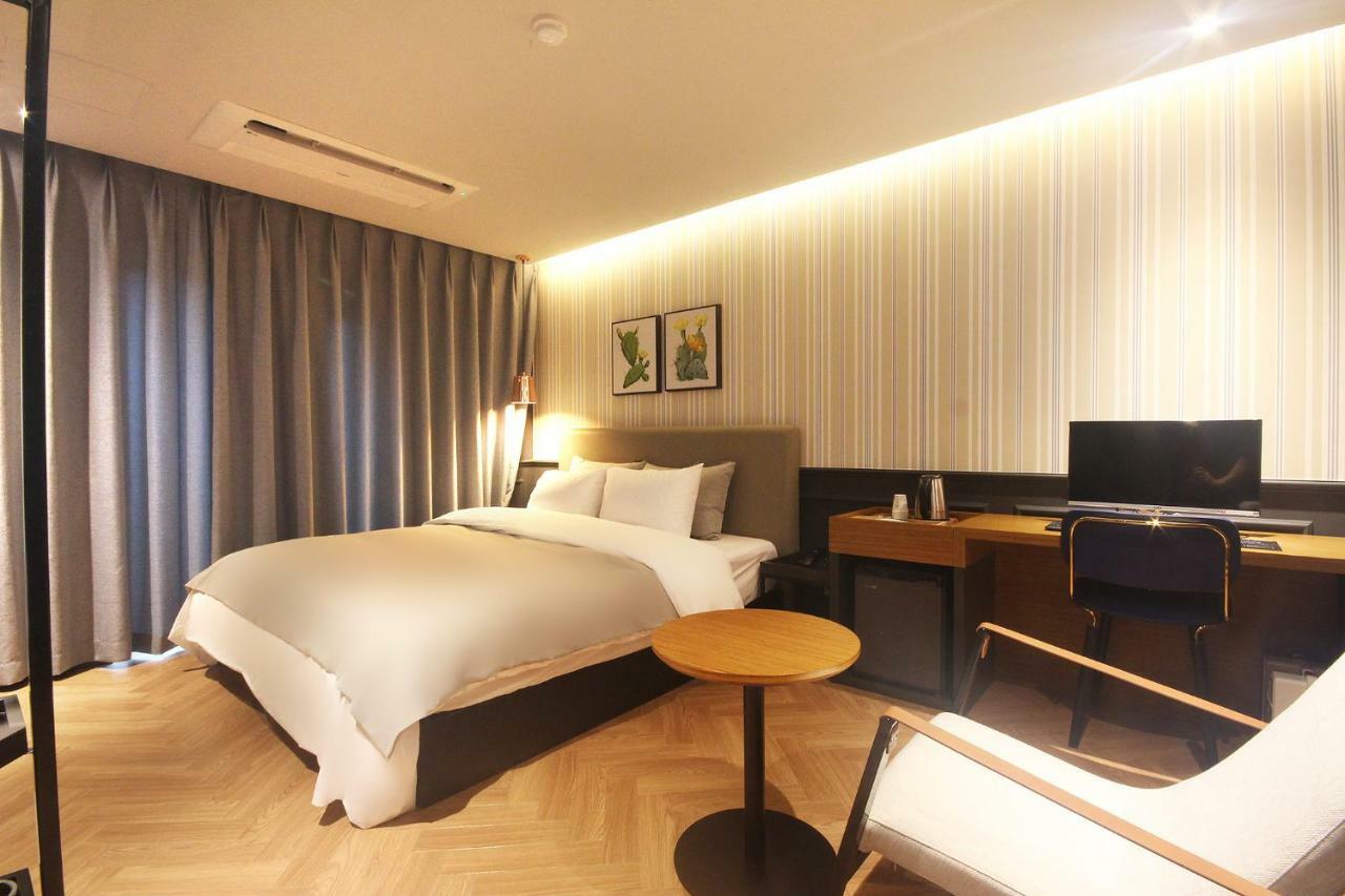 Brown Dot Hotel Seomyeon Busan Dış mekan fotoğraf
