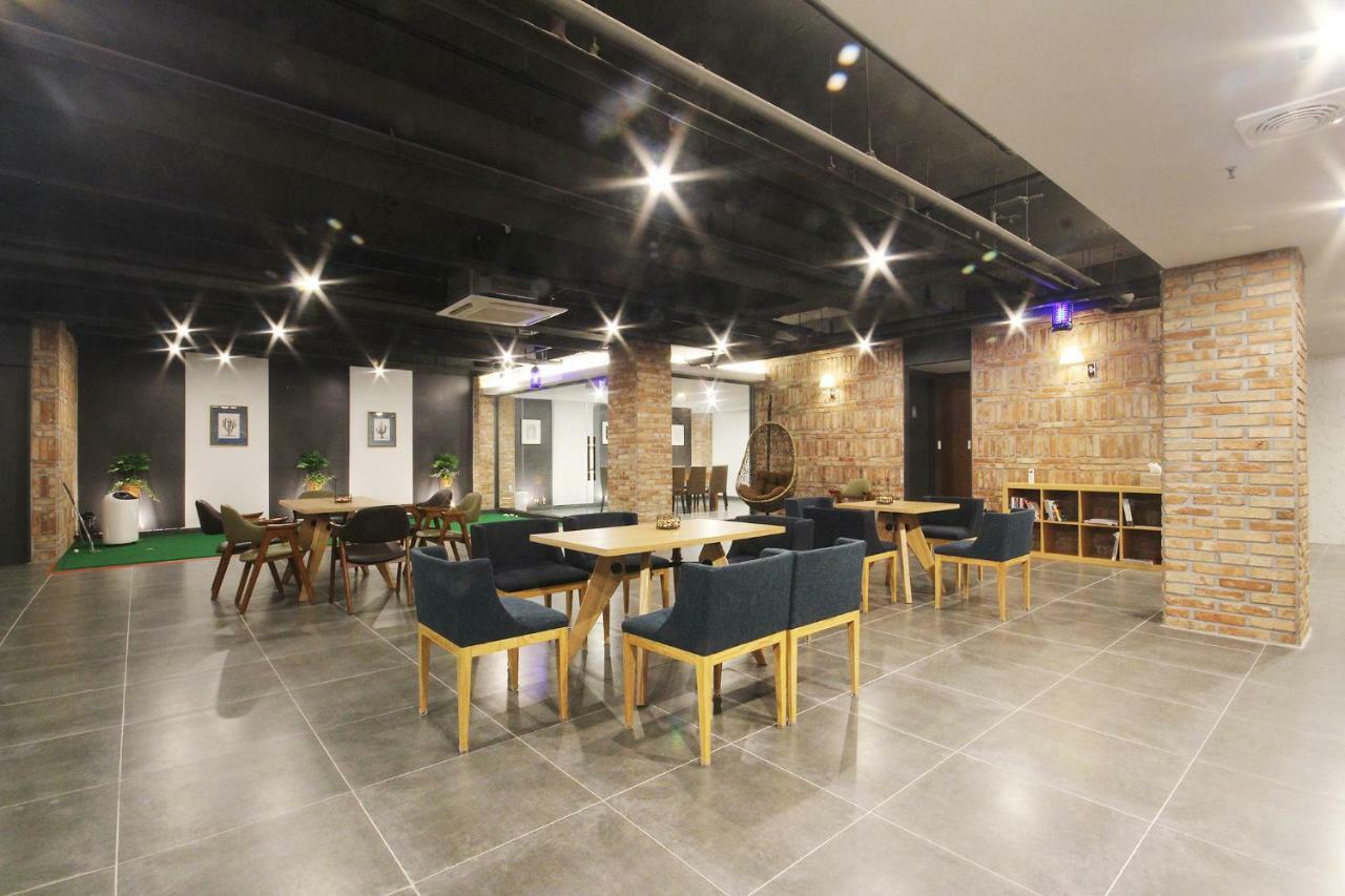 Brown Dot Hotel Seomyeon Busan Dış mekan fotoğraf